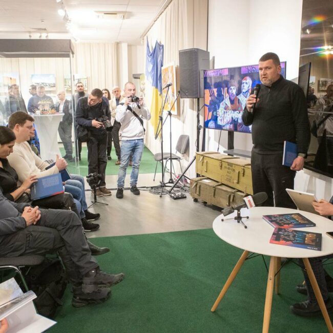 Ірпінський міський голова Олександр Маркушин під час презентації книги "Битва за Ірпінь"